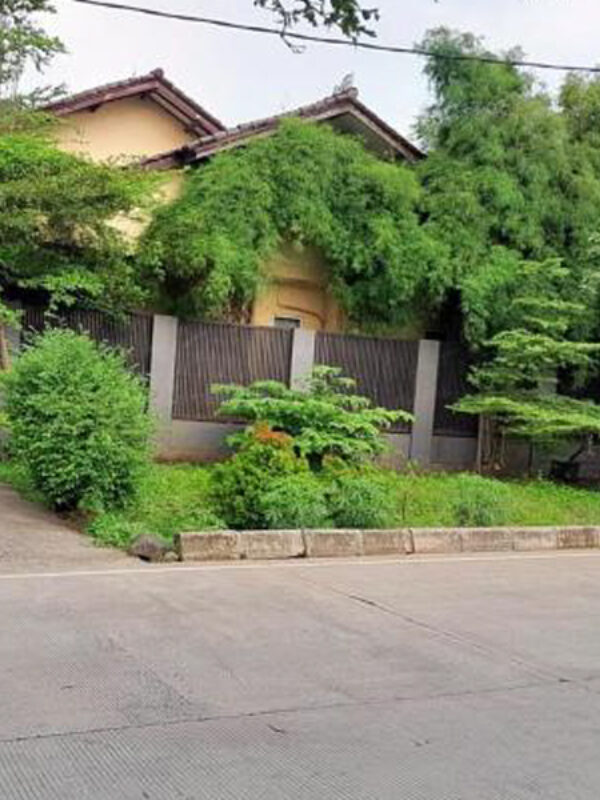 rumah 15 (1) rumah 15 (1)