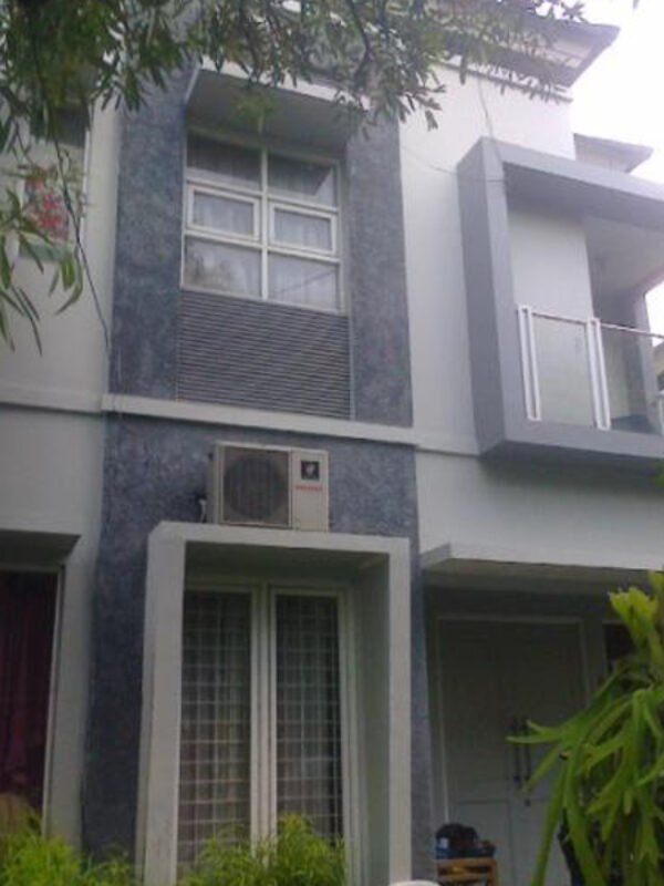 rumah 6 (1) rumah 6 (1)