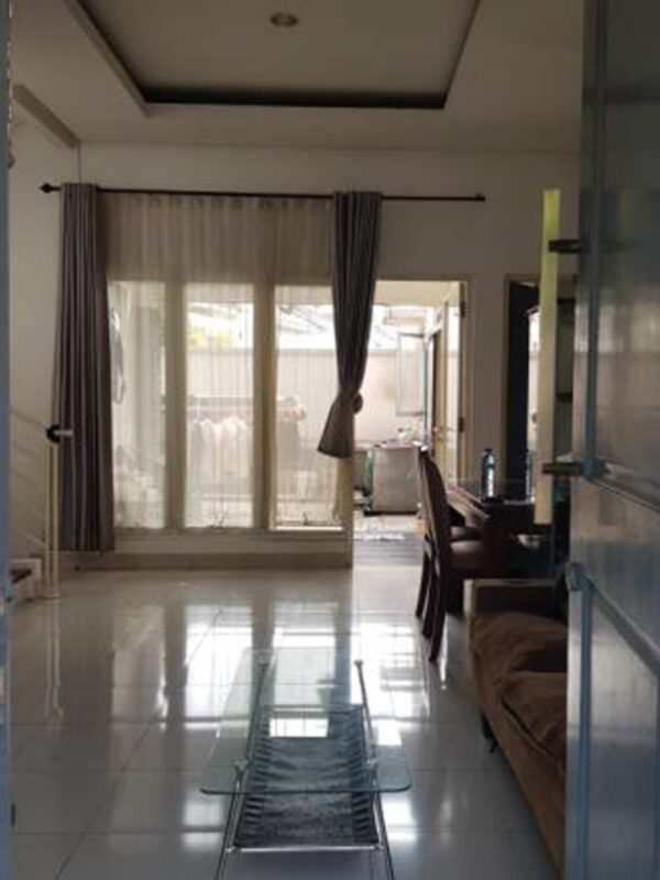 rumah 6 (5) rumah 6 (5)