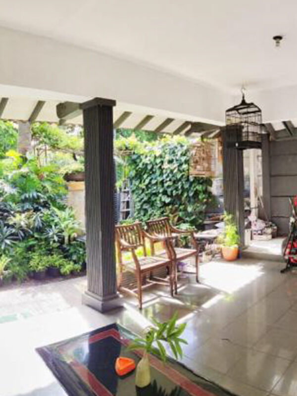 rumah 8 (2) rumah 8 (2)